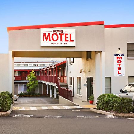Downs Motel Toowoomba Bagian luar foto
